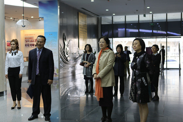 ACWF VP Holds Inspection Tour at the CWU