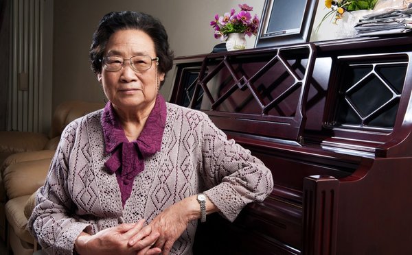 Eight Chinese Women Awarded Highest National Honors