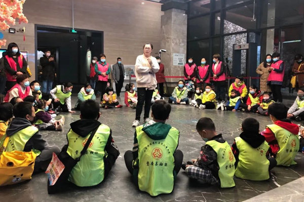 Medic's Stories about Anti-Virus Fight Inspire Left-Behind Children at Women's Federation's Activity