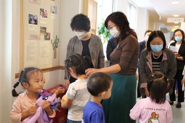 Cai Shumin Inspects Kindergarten's Safety Work