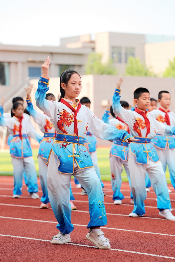 Tai Chi Embodies Wisdom of Traditional Chinese Culture