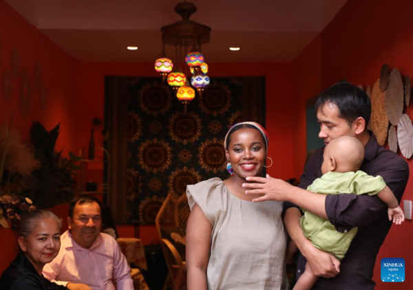 Transnational Couple Run Cafe in Xinjiang's Kashgar