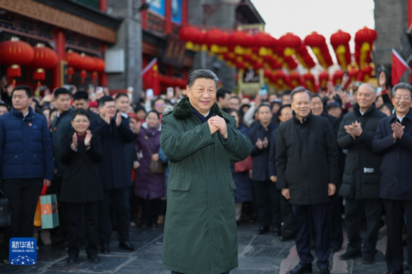 Xinhua Headlines-Xi Focus: Xi Extends Spring Festival Greetings to All Chinese