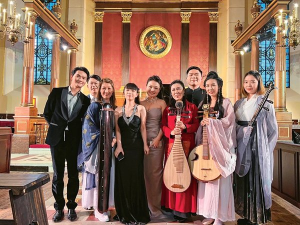Virtuoso Spreads Guqin Culture in UK
