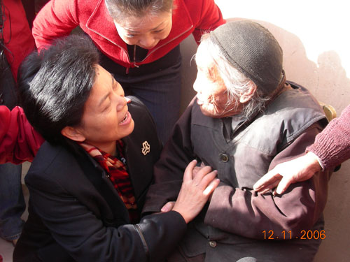 妇联领导视察