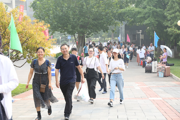 CWU Welcomes Freshmen