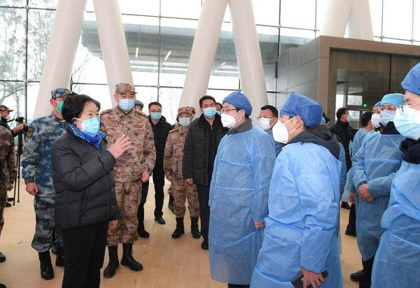 China Races to Treat COVID-19 Patients as Hospital Beds in Epicenter Near 40,000