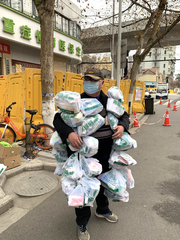 Grid-Based Community Workers Power up China's Grassroots Coronavirus Fight