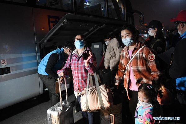 CHINA-BEIJING-HUBEI-STRANDED PEOPLE-RETURN (CN)