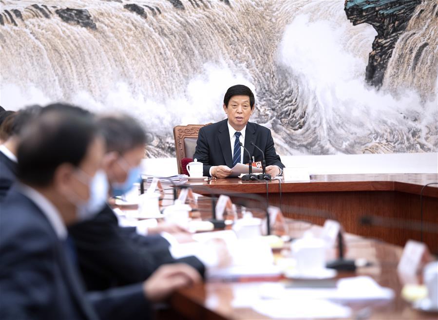 Presidium of China's Annual Legislative Session Holds 2nd Meeting