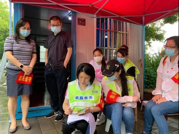 Women's Federations Join Flood Control Operations in C China's Hubei Province