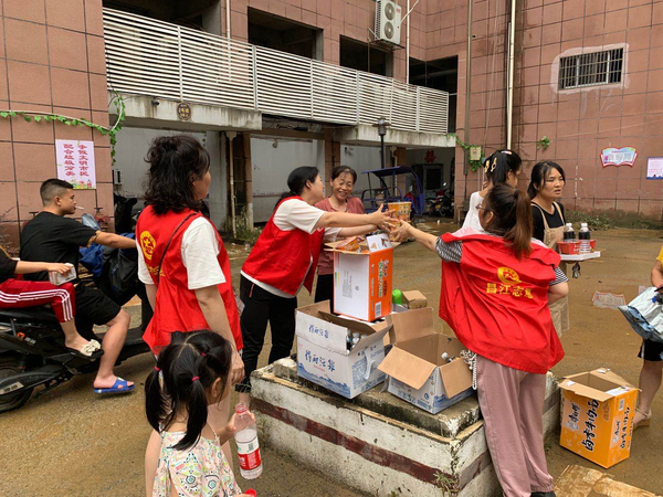 Women's Federations in E China's Jiangxi Rise to Fight off Flood