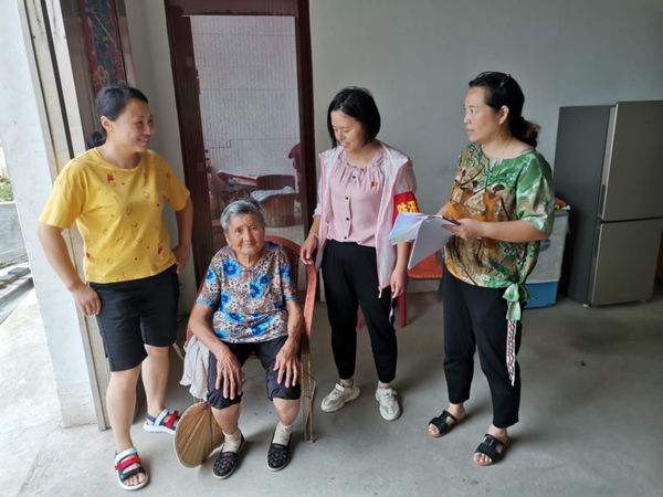 Women's Federations in E China's Jiangxi Rise to Fight off Flood