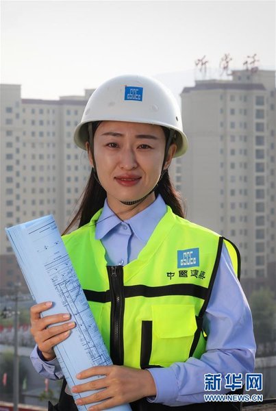 Woman Team Leader Devotes Herself to Relocation Project, Anti-Poverty Battle in S China's Shenzhen