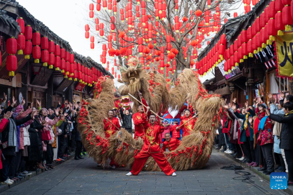 Folk Artists Put on Performance to Celebrate Upcoming Spring Festival in SW China's Sichuan