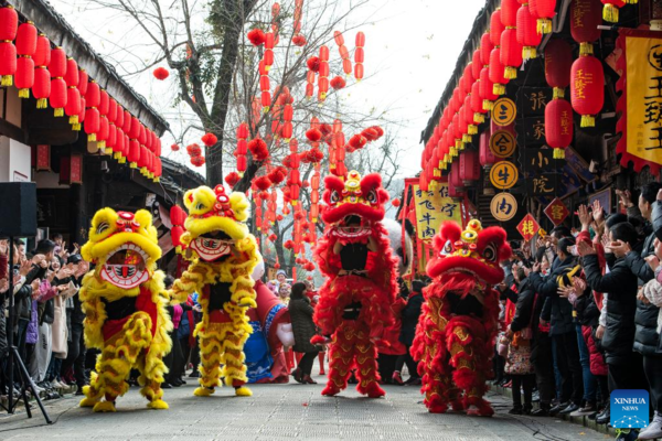 Folk Artists Put on Performance to Celebrate Upcoming Spring Festival in SW China's Sichuan