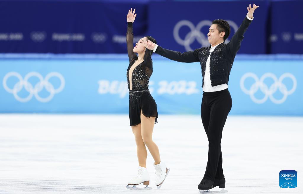 China's Sui/Han Set New World Record to Lead Pair Skating Short Program at Beijing 2022