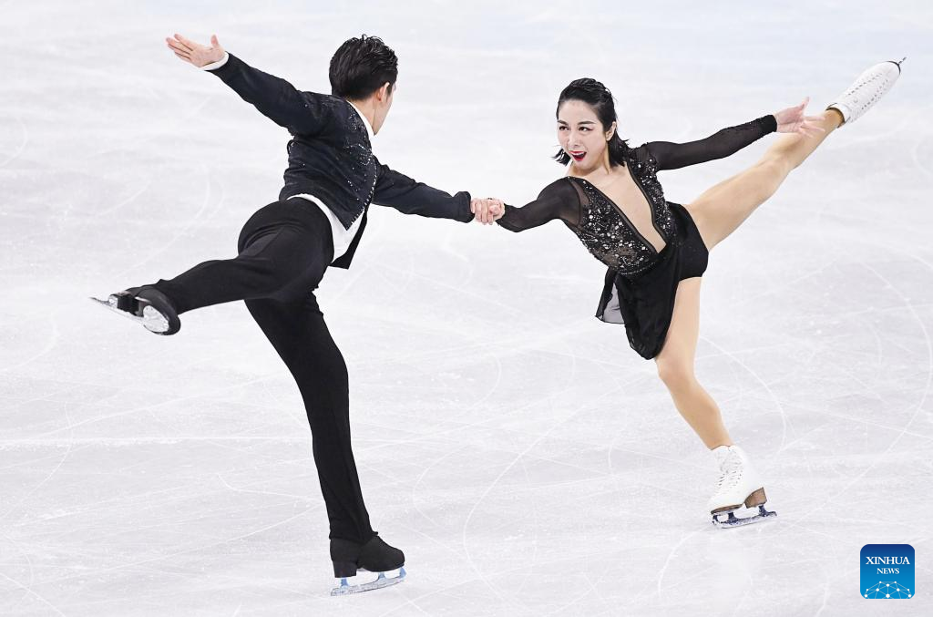 China's Sui/Han Set New World Record to Lead Pair Skating Short Program at Beijing 2022