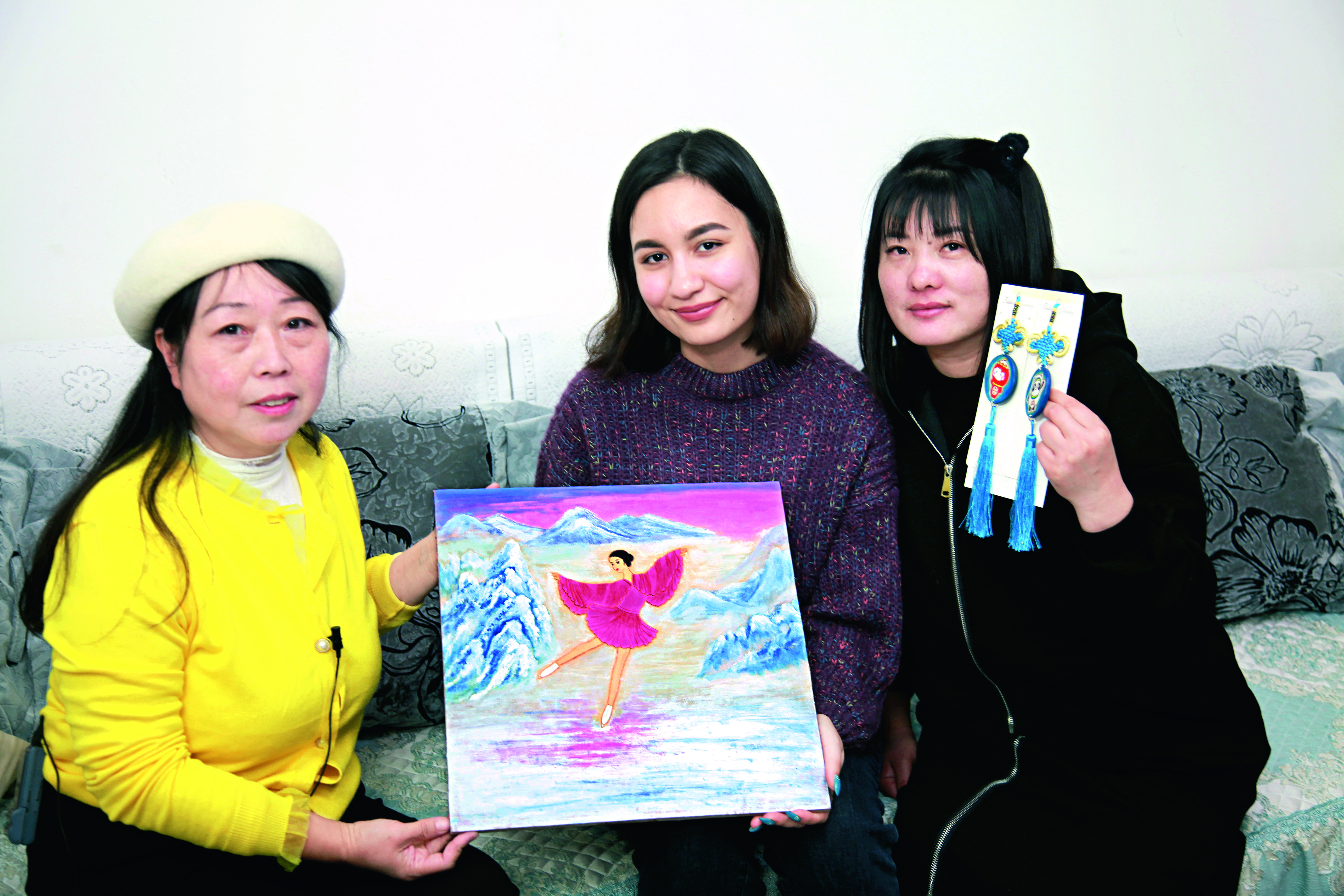 Tajik Student Experiences Winter Olympic Atmosphere in Yanqing