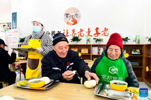 Care Centers in Shandong Provide Assistance and Care to Elderly People