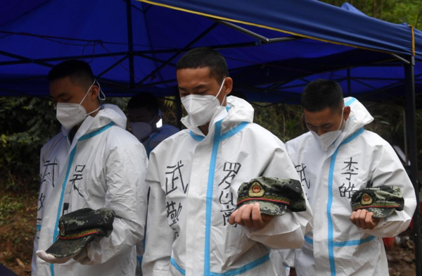 Victims of China Plane Crash Mourned