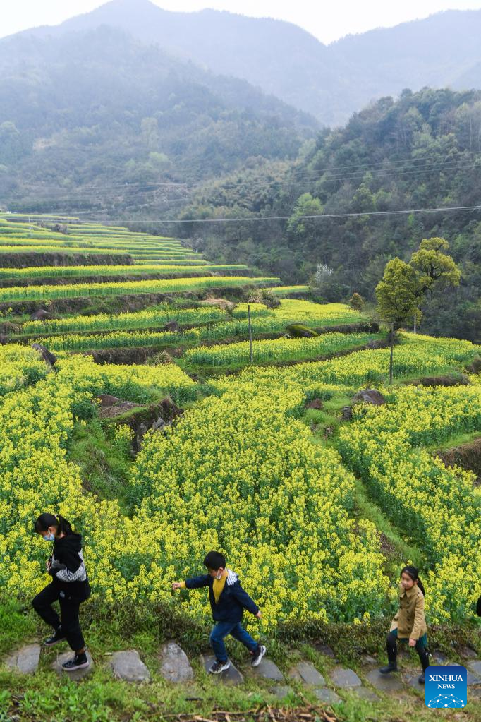 People Celebrate Traditional Flower Festival in East China