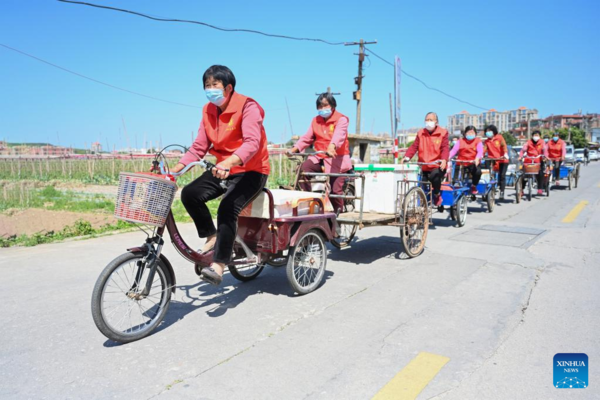 Local Grannies Volunteer to Provide Lunches to Frontline Workers in Quanzhou, Fujian