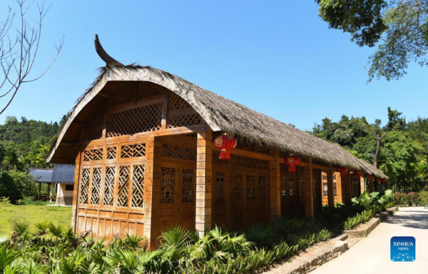 Hainan's Maona Village Promotes Rural Tourism to Increase Locals' Incomes, Expedite Rural Revitalization