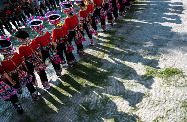 Ethnic People Dance to Celebrate Festival in SW China