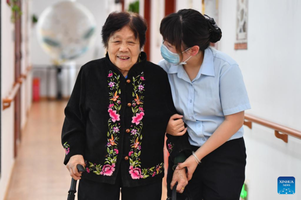 Pic Story: Nursing Worker of Elderly Care in Yuhu District, Hunan