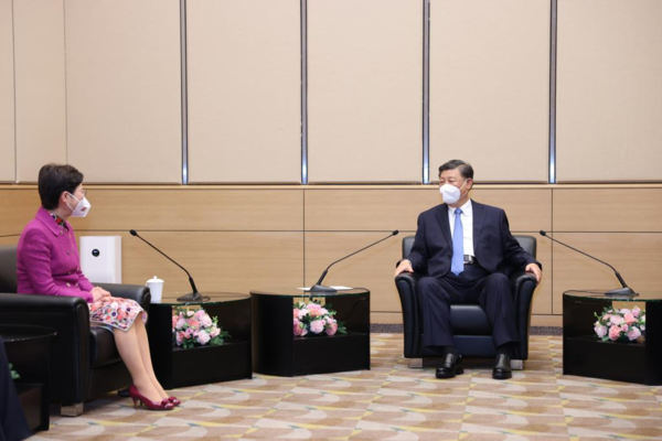 President Xi Meets HKSAR Chief Executive Carrie Lam