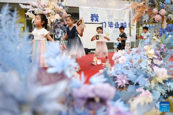 Graduation Ceremony Held at Kindergarten in Lanzhou, NW China's Gansu