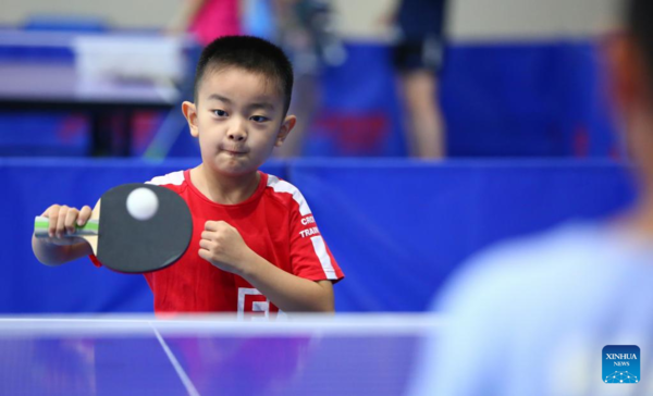 Children Enjoy Summer Vacation Across China