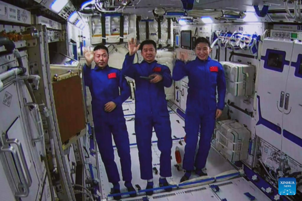 Shenzhou-14 Astronauts Enter Wentian Lab Module