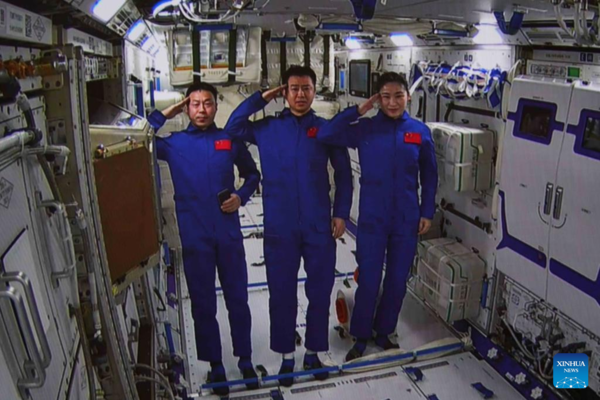 Shenzhou-14 Astronauts Enter Wentian Lab Module