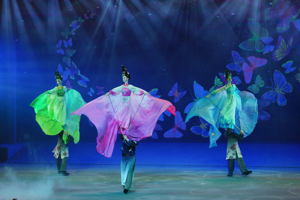 Large Puppet Show Staged in Nanchong