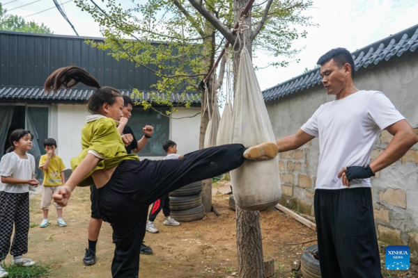 Martial Arts Enthusiasts Found Training Class for Local Children