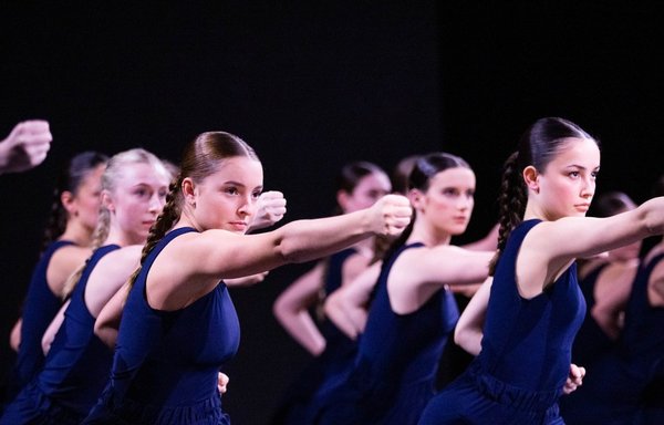 When Chinese Martial Arts, Western Contemporary Dance Converge