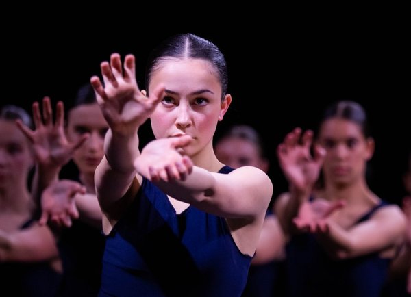 When Chinese Martial Arts, Western Contemporary Dance Converge