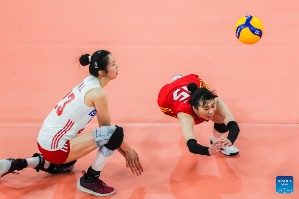 Chinese Women's Volleyball Team Marches into AVC Cup Final