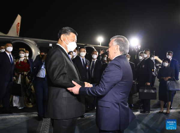 Xi Arrives in Uzbekistan for State Visit, SCO Summit