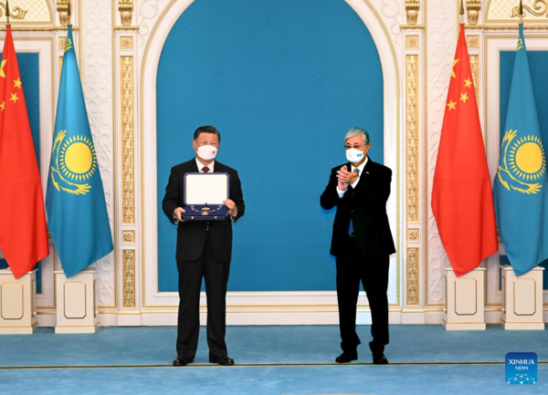 Xi Receives Order of the Golden Eagle Awarded by Kazakh President Tokayev