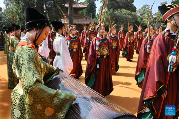 Ceremony Marking 2,573rd Birth Anniv. of Confucius Held in Qufu, East China