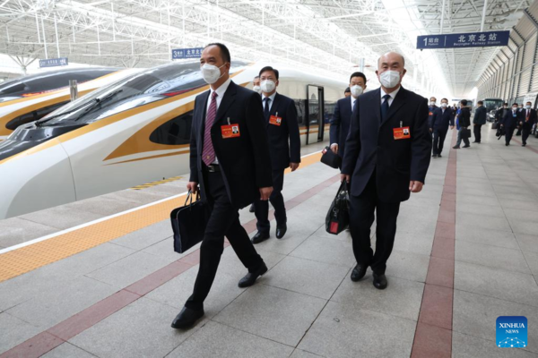 (CPC Congress) Delegates to CPC National Congress Arriving in Beijing