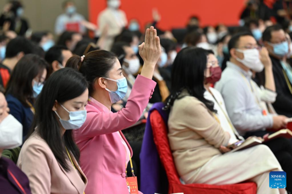 Press Center for 20th CPC National Congress Hosts First Group Interview