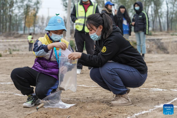 Families Attend Archaeological Tour During Beijing Public Archaeology Season