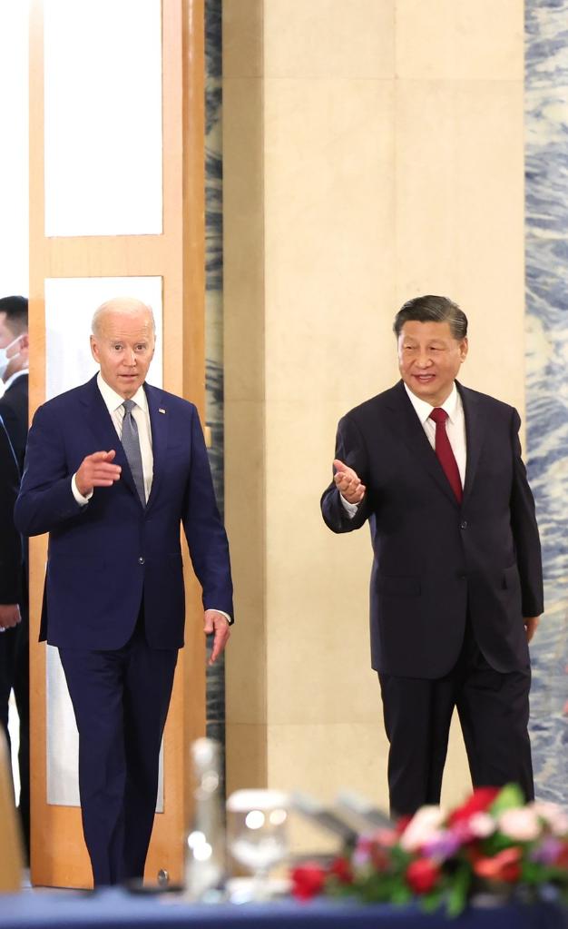 World Insights: Bringing China-U.S. Ties back on Track Good for World, Experts Say on Xi-Biden Meeting