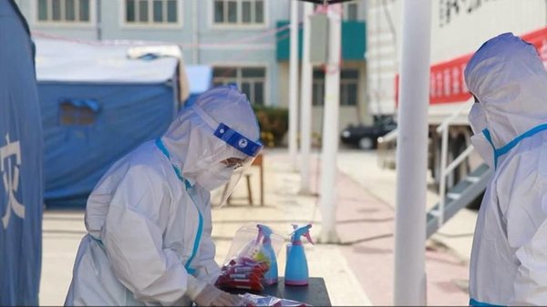 GLOBALink | China's Anti-Pandemic Policy Protects People's Safety, Health: Foreign Experts