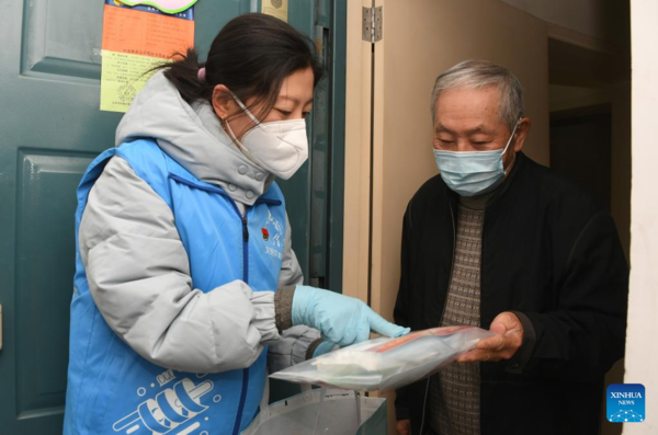 Care Packages Offered for People in Need in Beijing