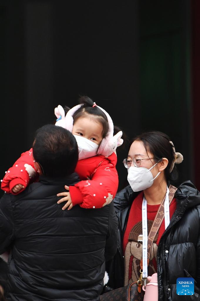 People on Their Way for Family Reunions During Spring Festival Travel Rush